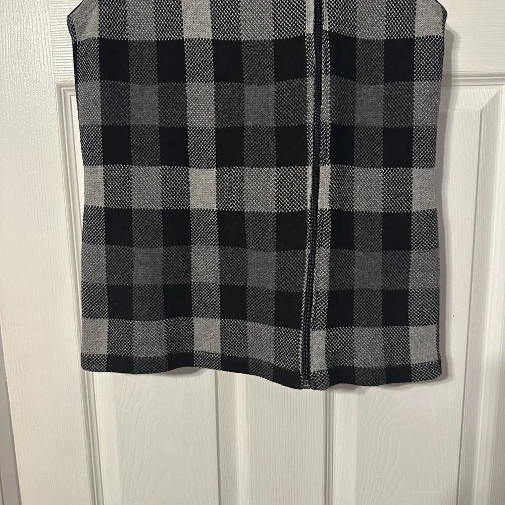 Chaps Women’s Buffalo Plaid Sweater Vest - Picture 3 of 12